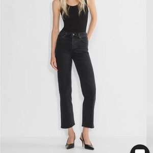 Aritzia Denim Forum Arlo High Rise Straight Denim Short Cropped Length 26L